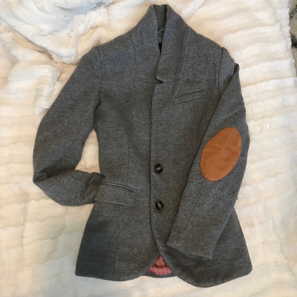 Adorable grey blazer